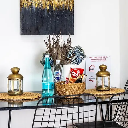 Apartamento Large & Stylish Central 2br Flat In Beyoglu *