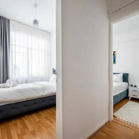 Apartment Large & Stylish Central 2br Flat In Beyoglu *